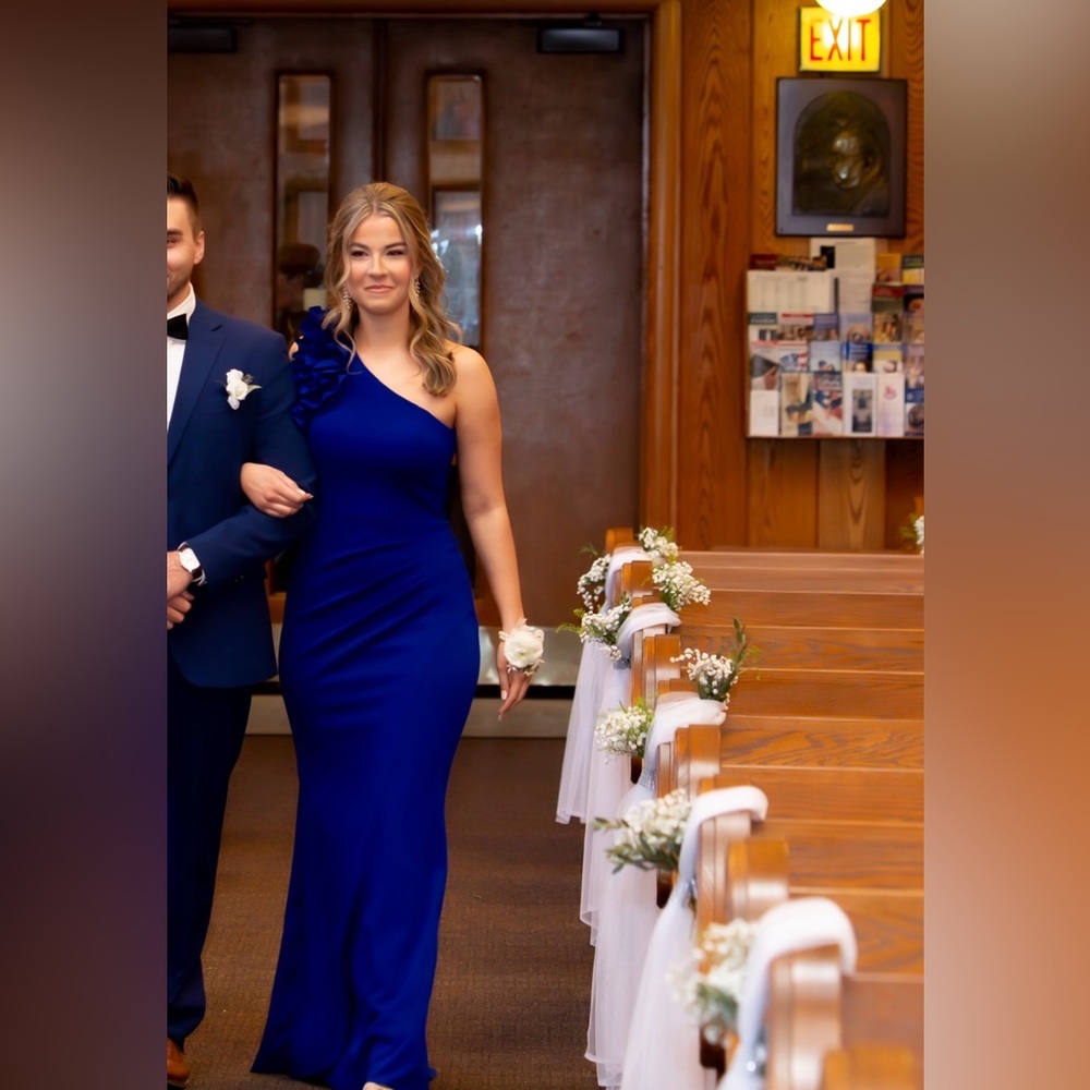 Xscape royal blue dress size 4